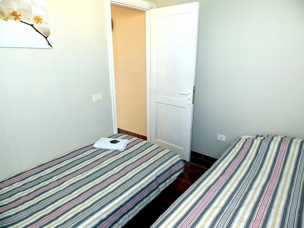 Apartamentos Medano - Atico Playa El Médano Camera foto